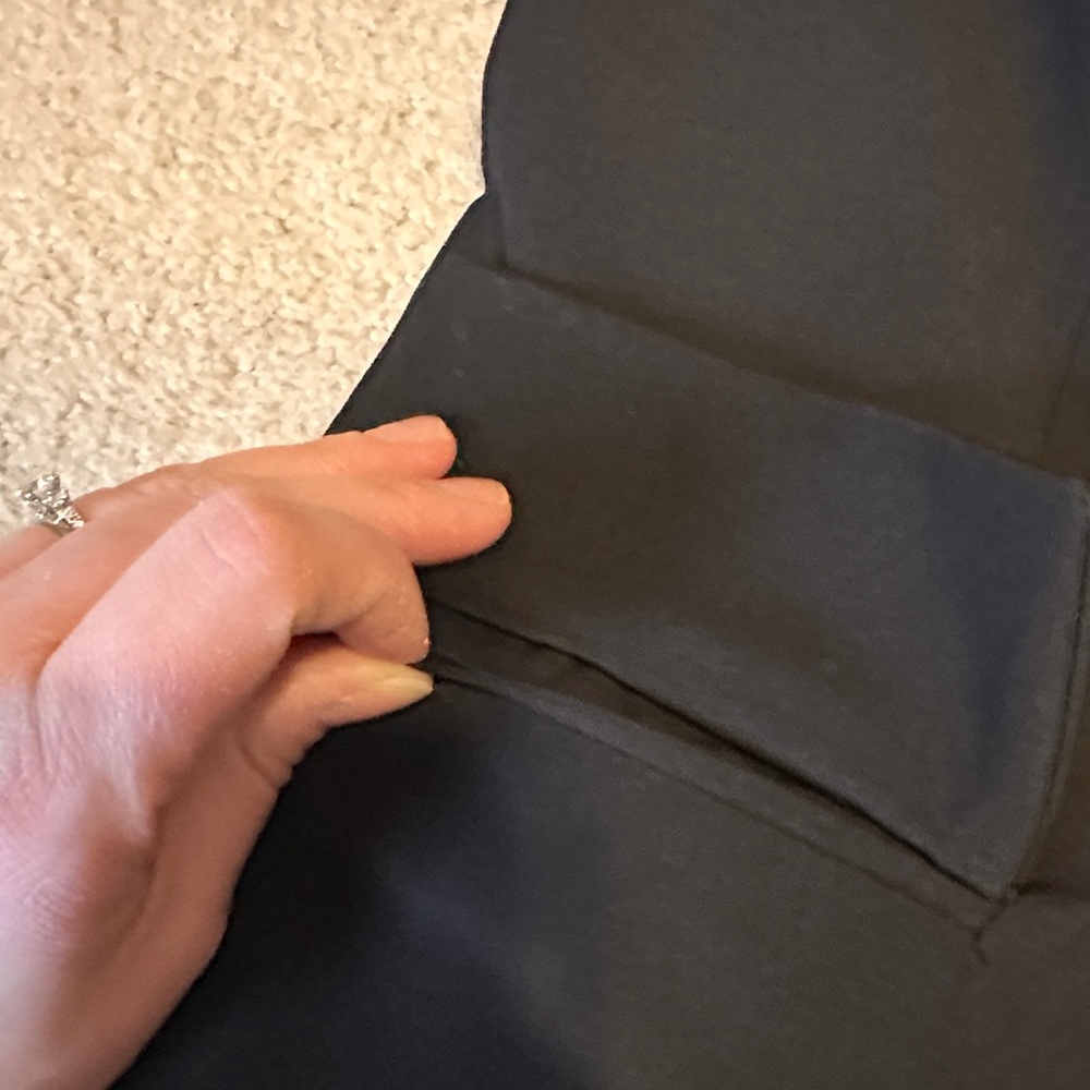 Skies Are Blue Elegant Black Blazer - Picture 4 of 5